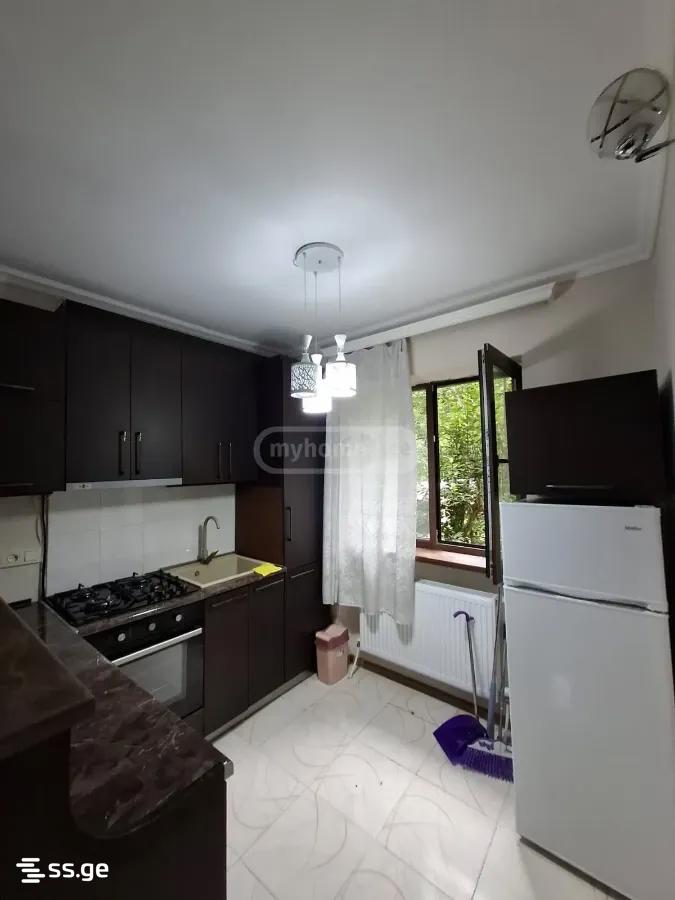 vaja pshavela I chikhi - 3 rooms