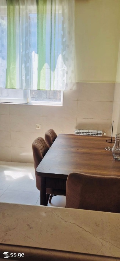 M. Lermontov Street 36/38 - 4 rooms