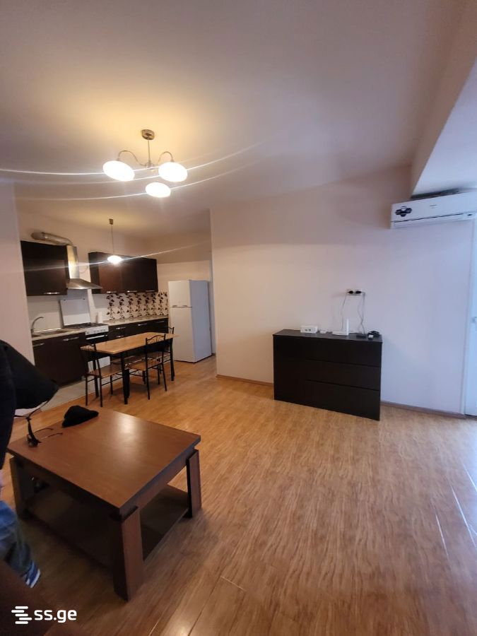 ioane petritsi st. 1 - 3 rooms