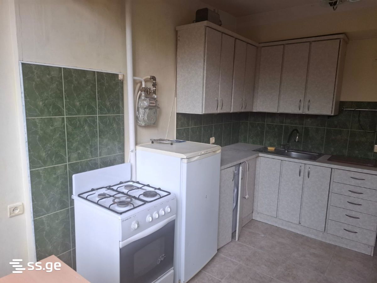 pekini st. 8 - 1 rooms