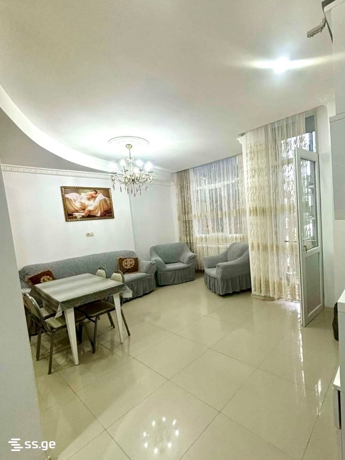 8 - 2 rooms