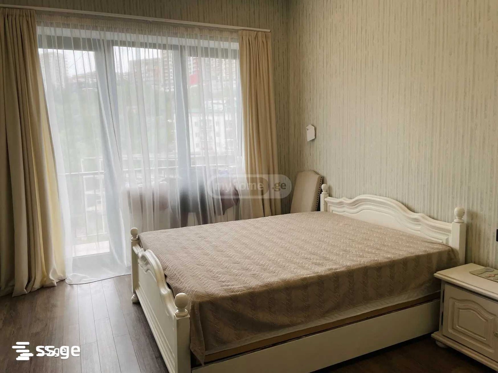 gazapkhuli st. 1 - 6 rooms