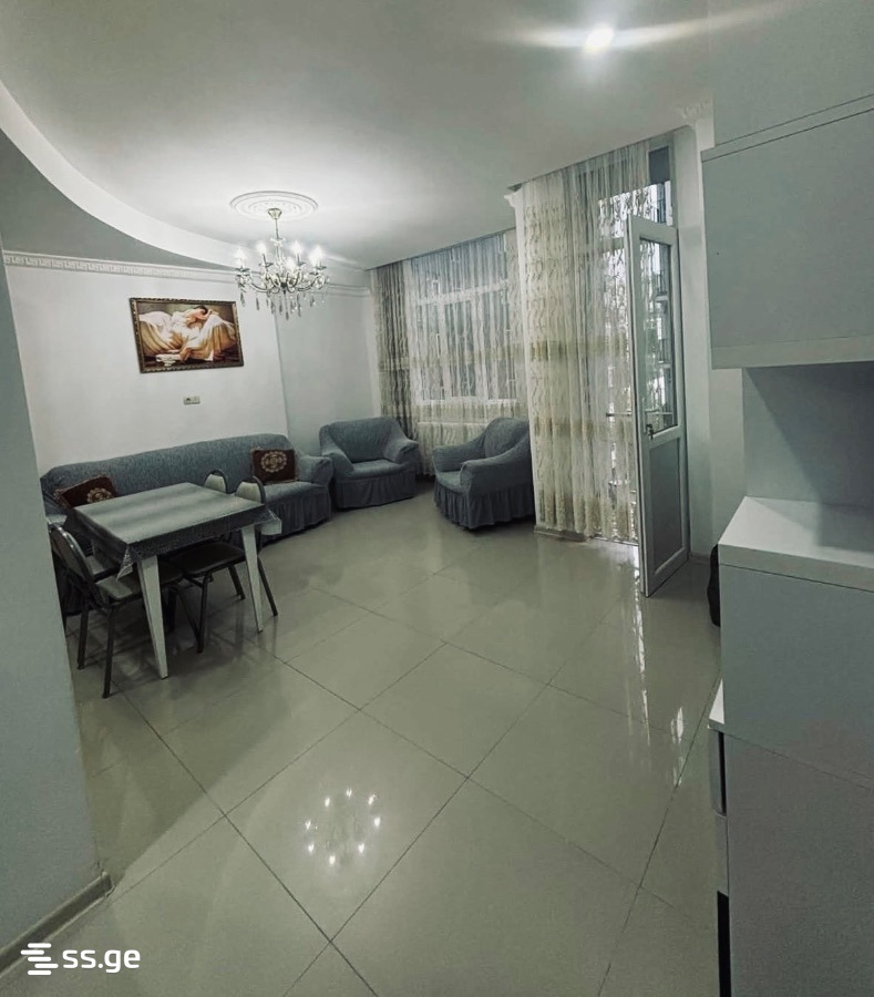 8 - 2 rooms