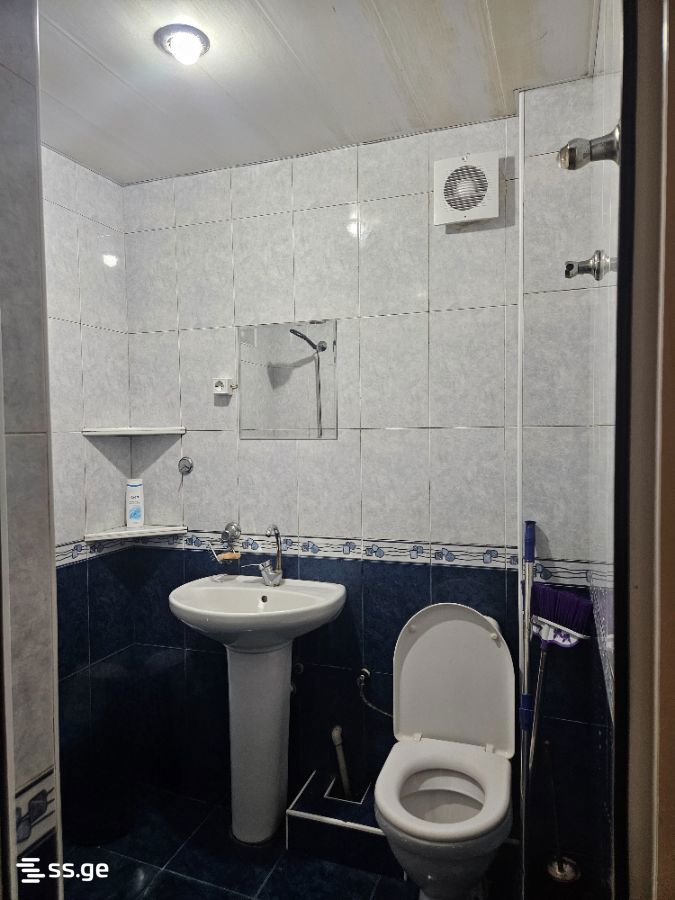 45 - 3 rooms