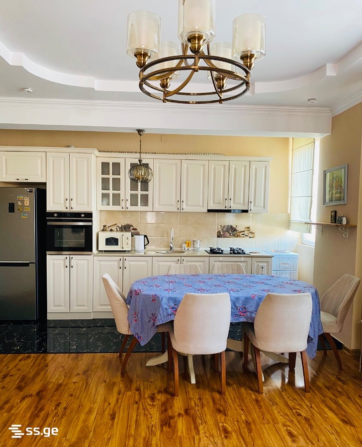 4 - 3 rooms