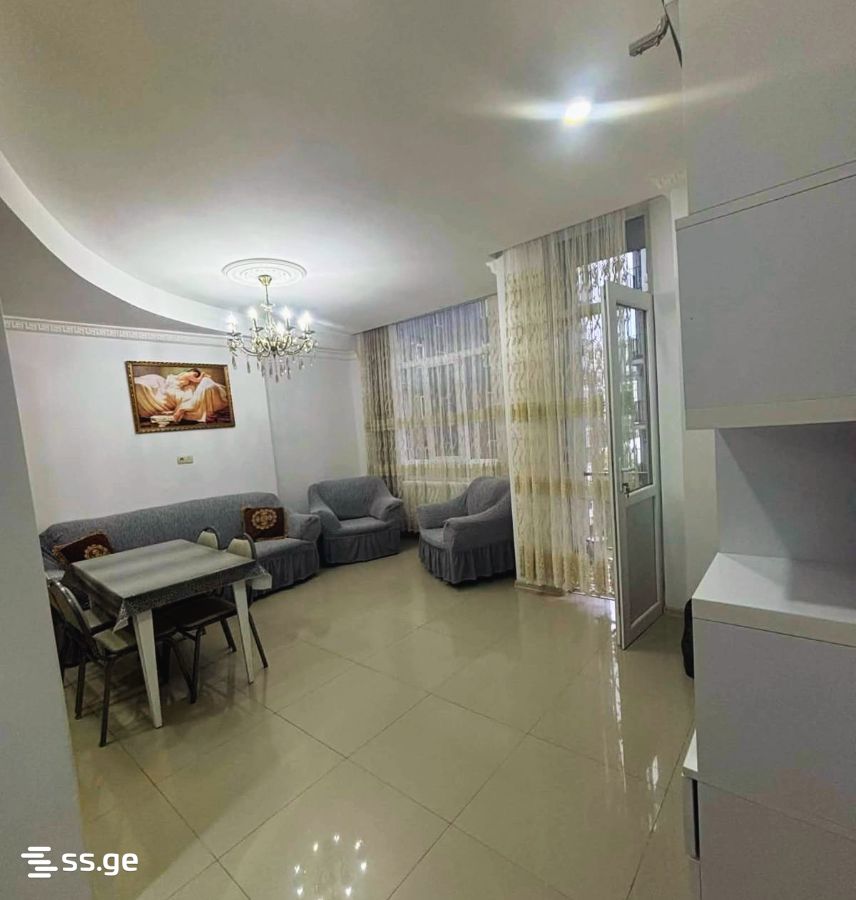 8 - 2 rooms