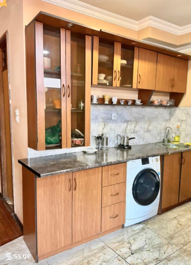 72 - 4 rooms