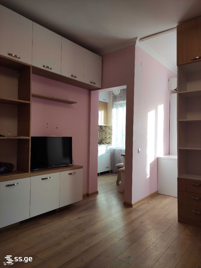 . - 1 rooms