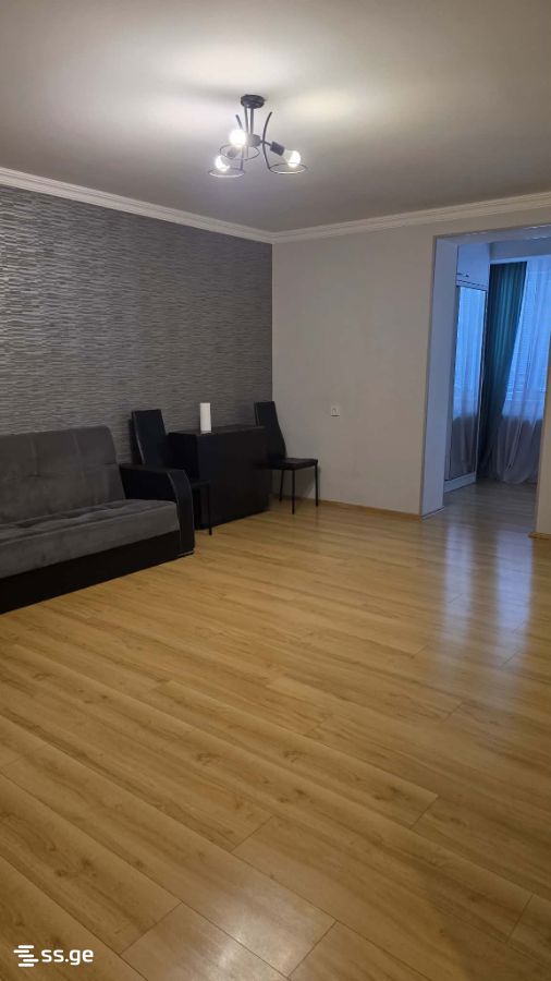800 - 2 rooms