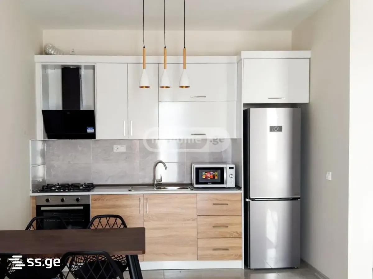 Bob walsh st. - 2 rooms
