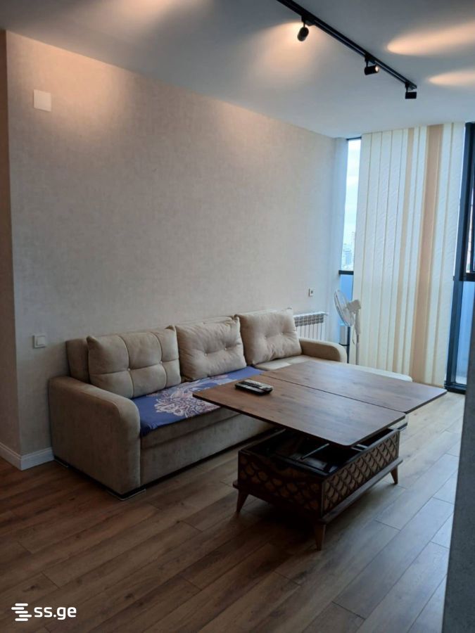 32 - 3 rooms