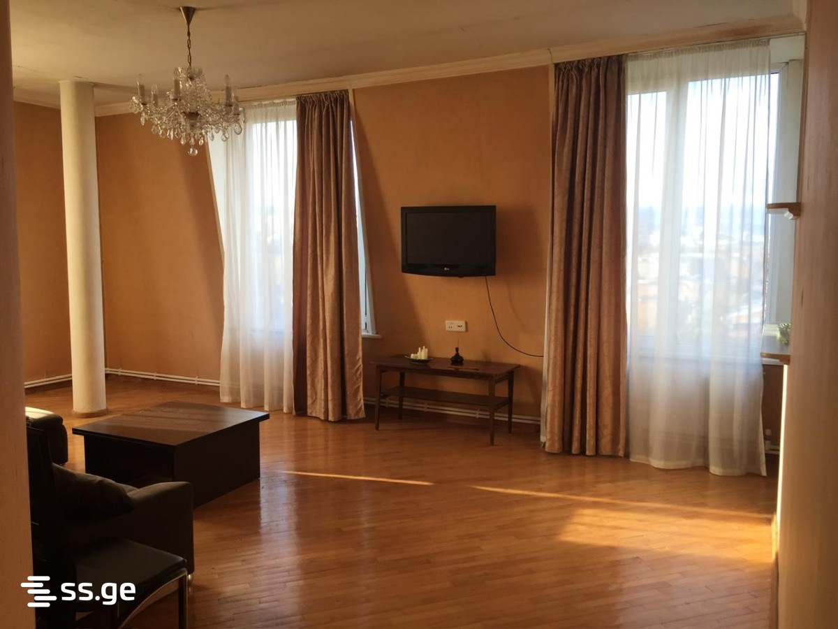 cinamdzgrishvili st. 57 - 3 rooms