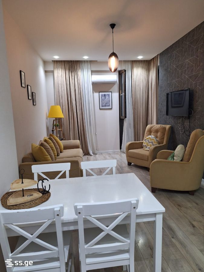 Tinatini st. 0 - 2 rooms