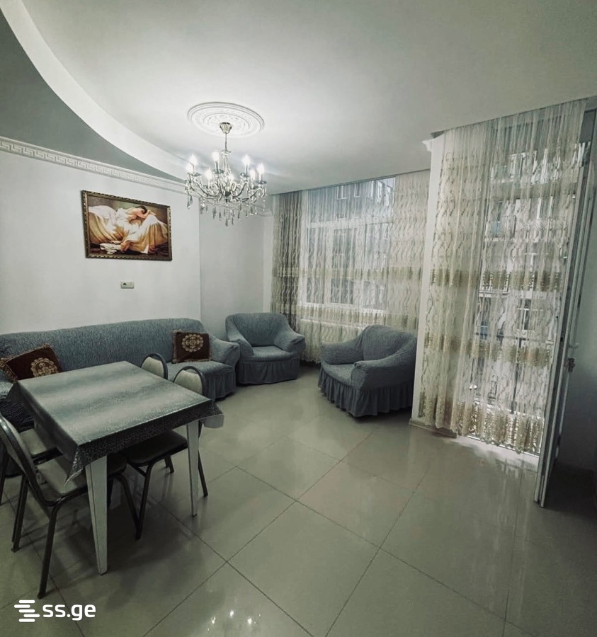 8 - 2 rooms