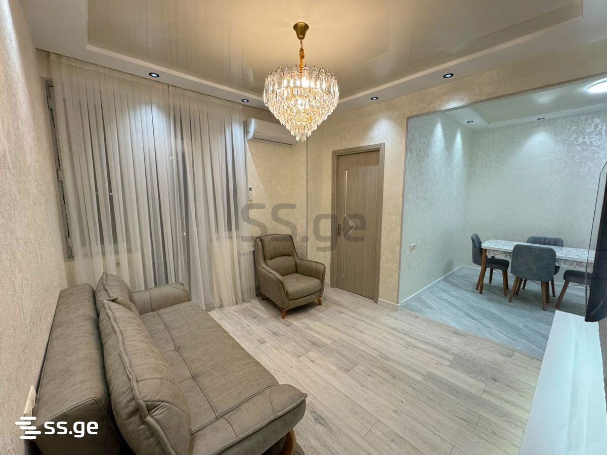 24 - 3 rooms