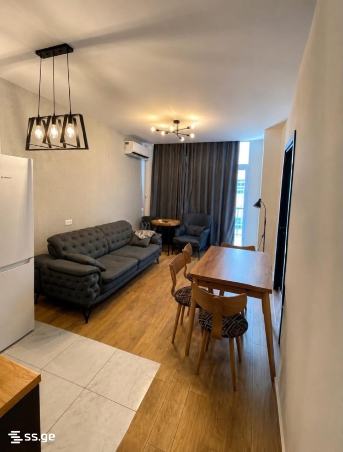 R. Nizharadze st. 3 - 3 rooms