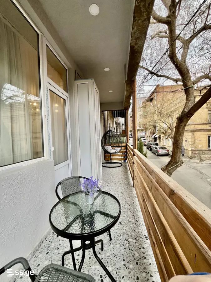 d. bakradze st. 2 - 1 rooms