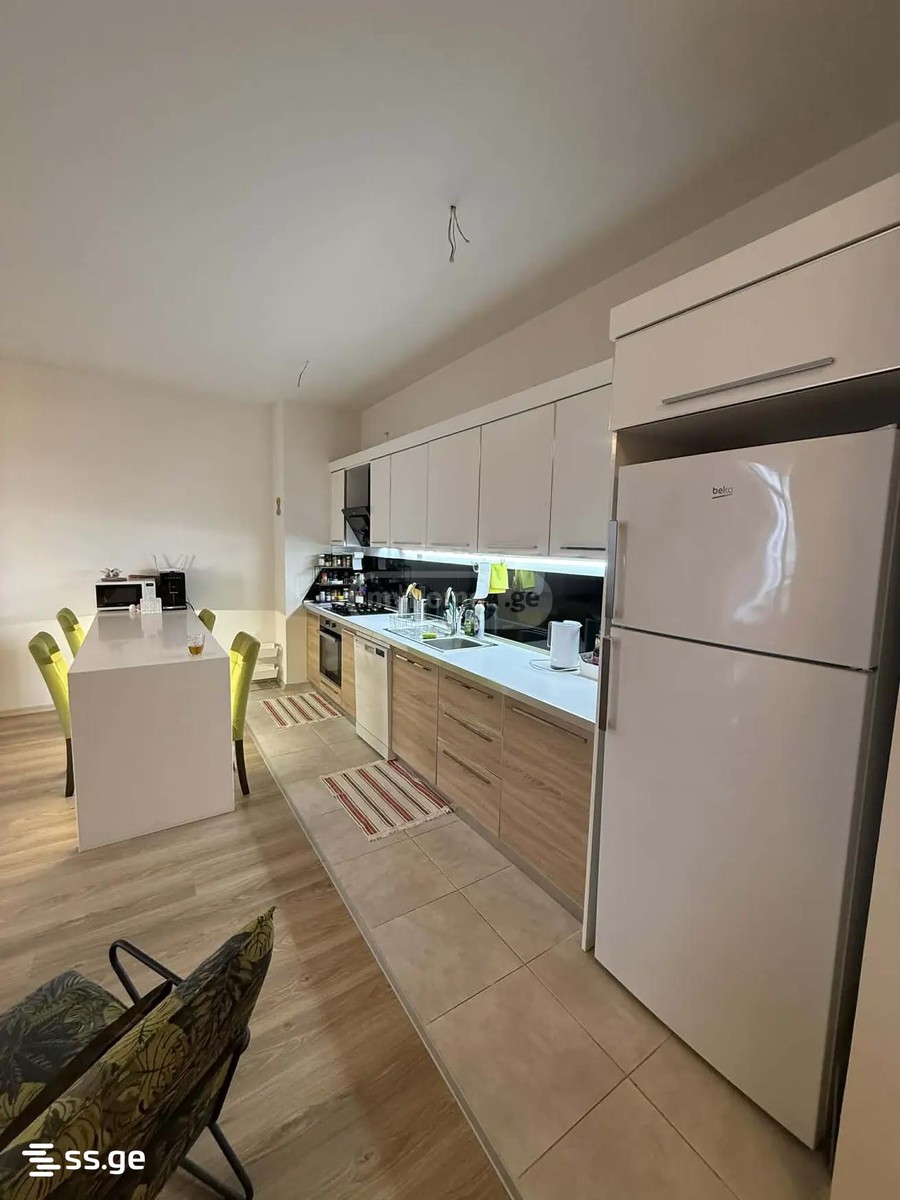 Bob walsh st. - 4 rooms