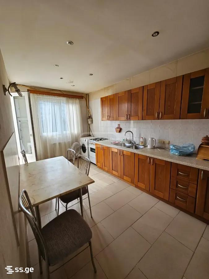 pekini st. 11 - 3 rooms