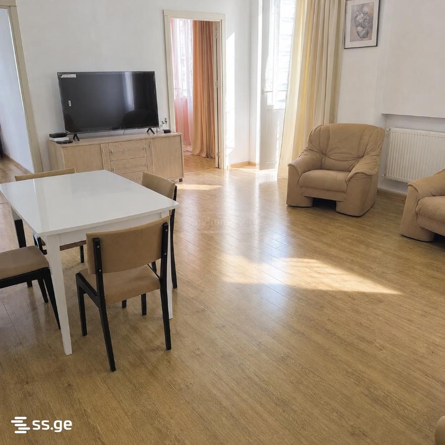 nasidze st. 6 - 3 rooms