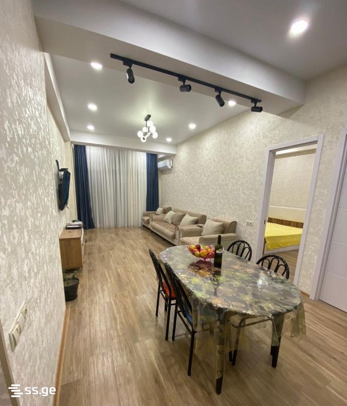 khizanishvili st. 2 - 4 rooms