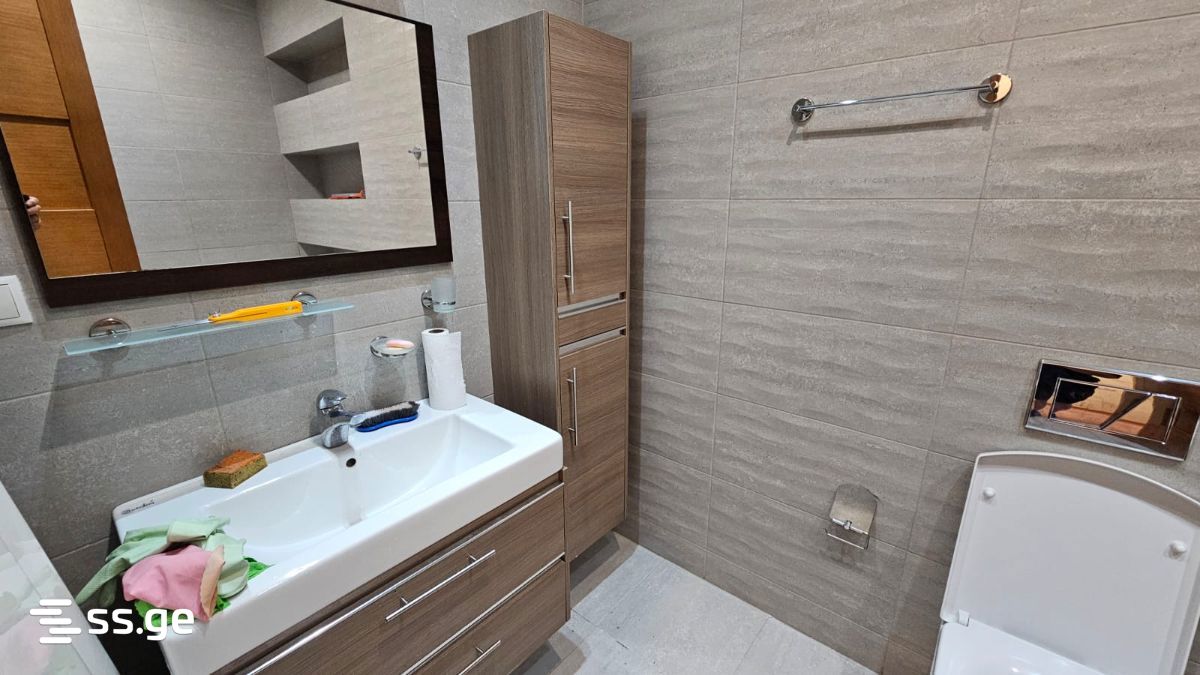 Lisi st. - 5 rooms