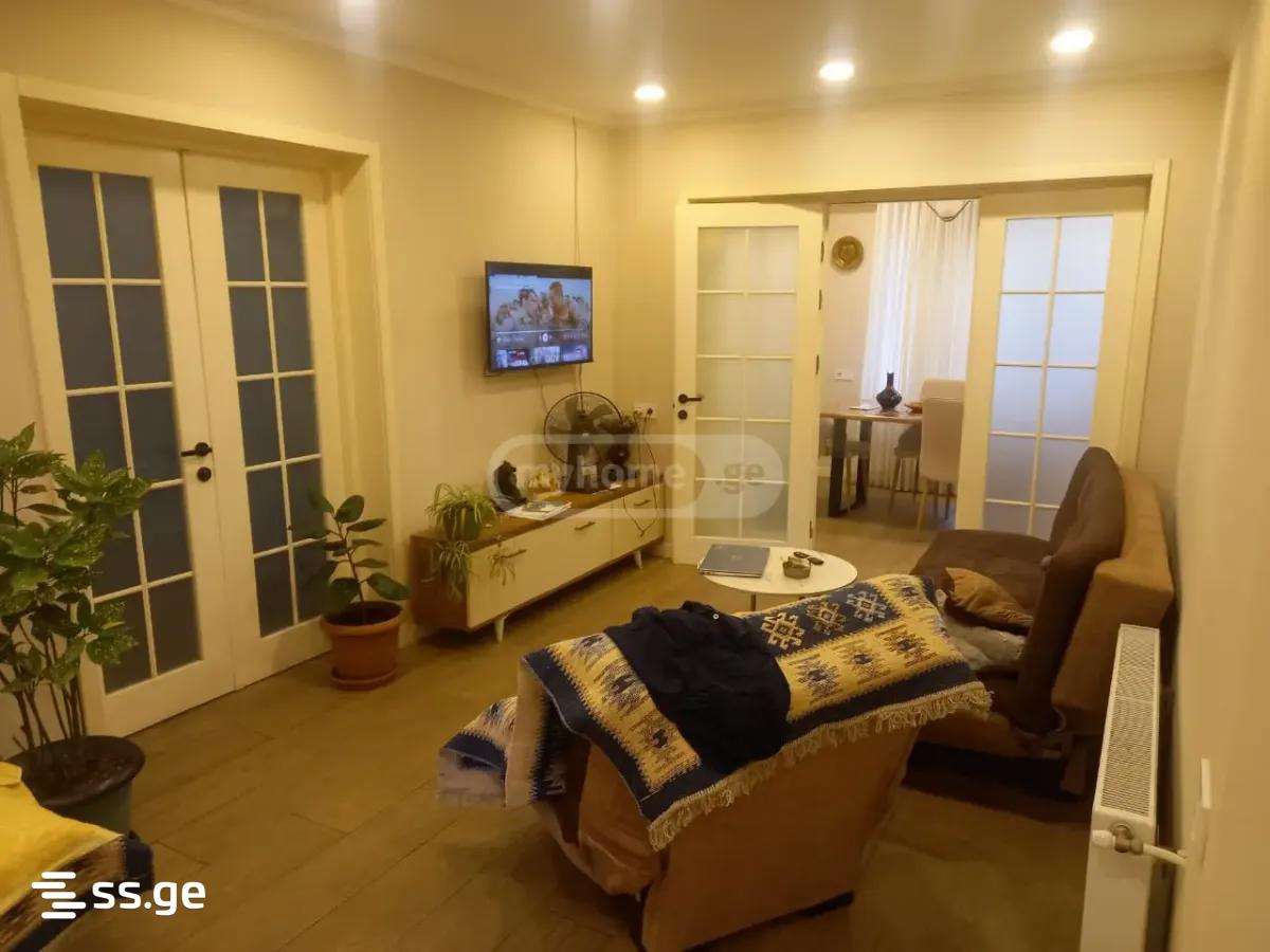 nasidze st. 1 - 6 rooms