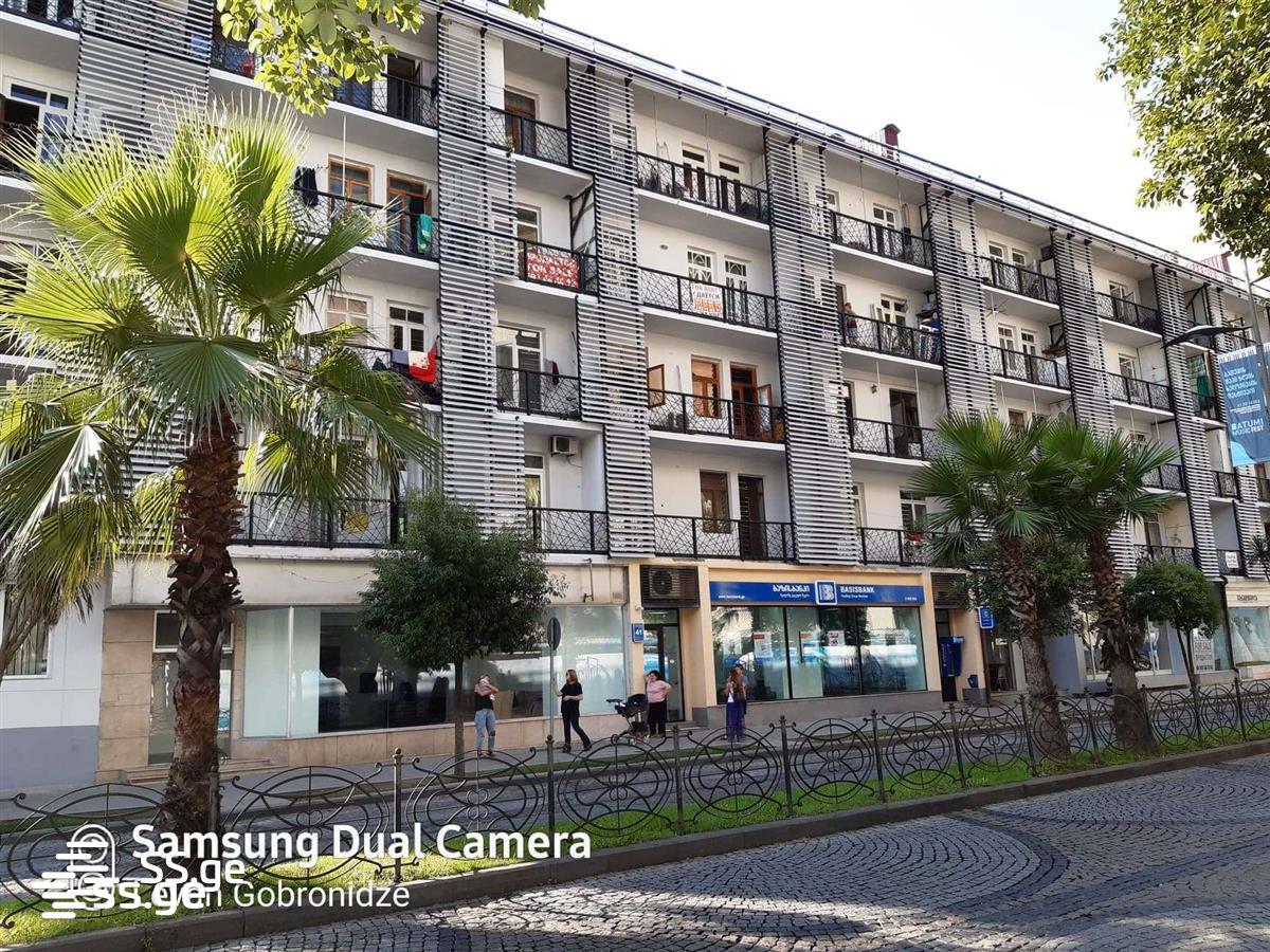 Sh. Rustaveli Ave. 41 - 4 rooms
