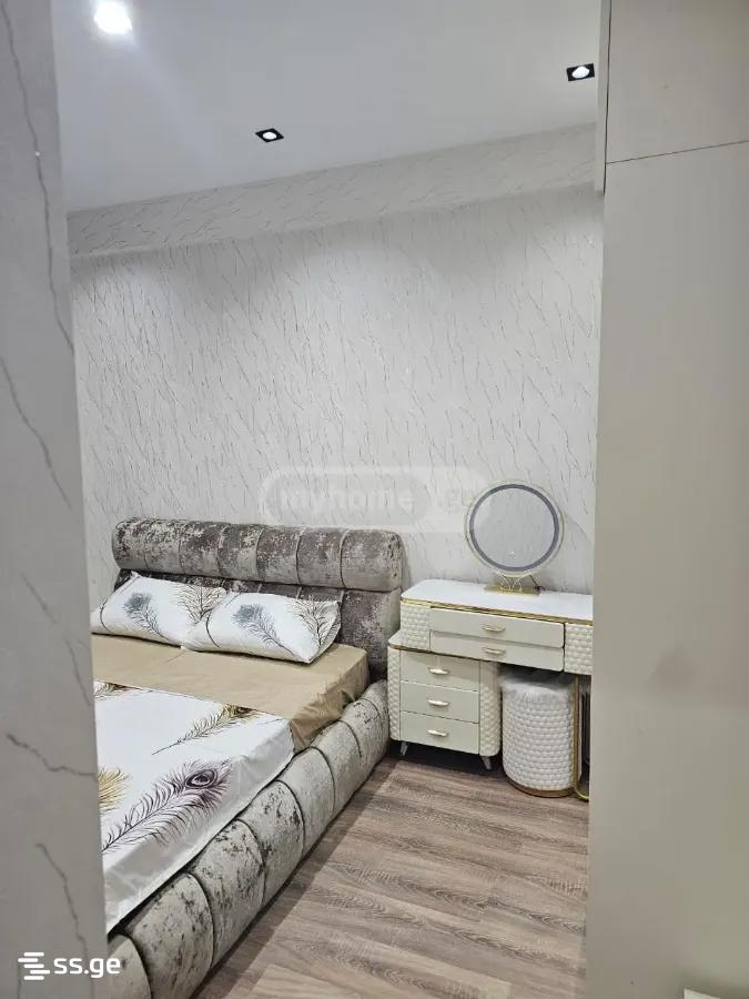 Tamarashvili st. (Saburtalo) 13 - 4 rooms