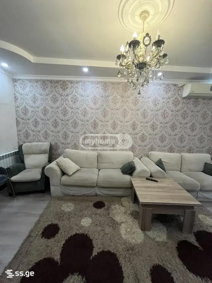32 - 3 rooms