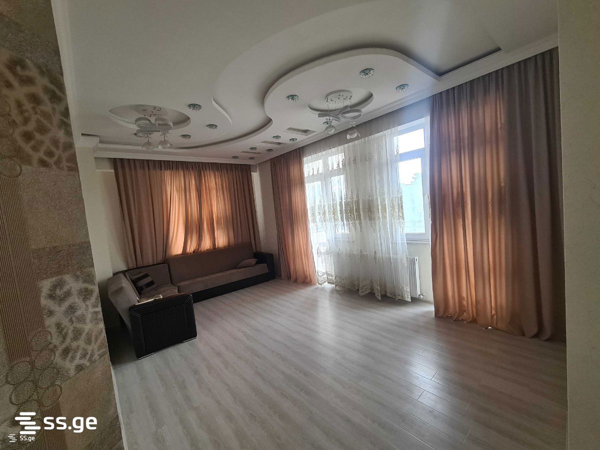 khomleli st. 8 - 4 rooms