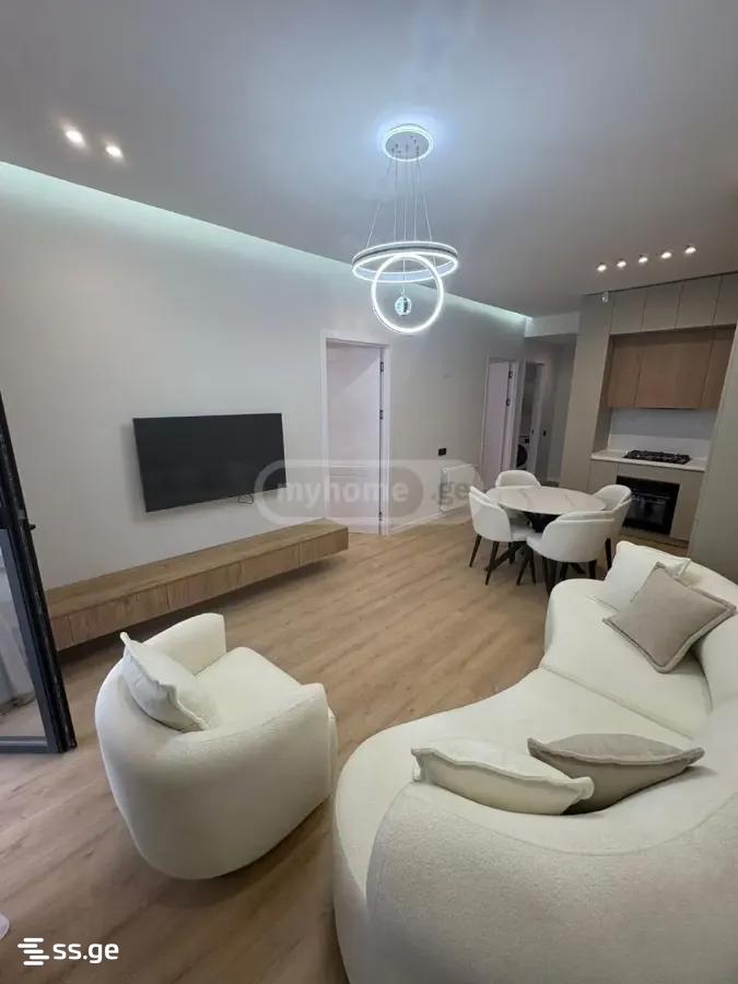 universiteti st. 29 - 3 rooms