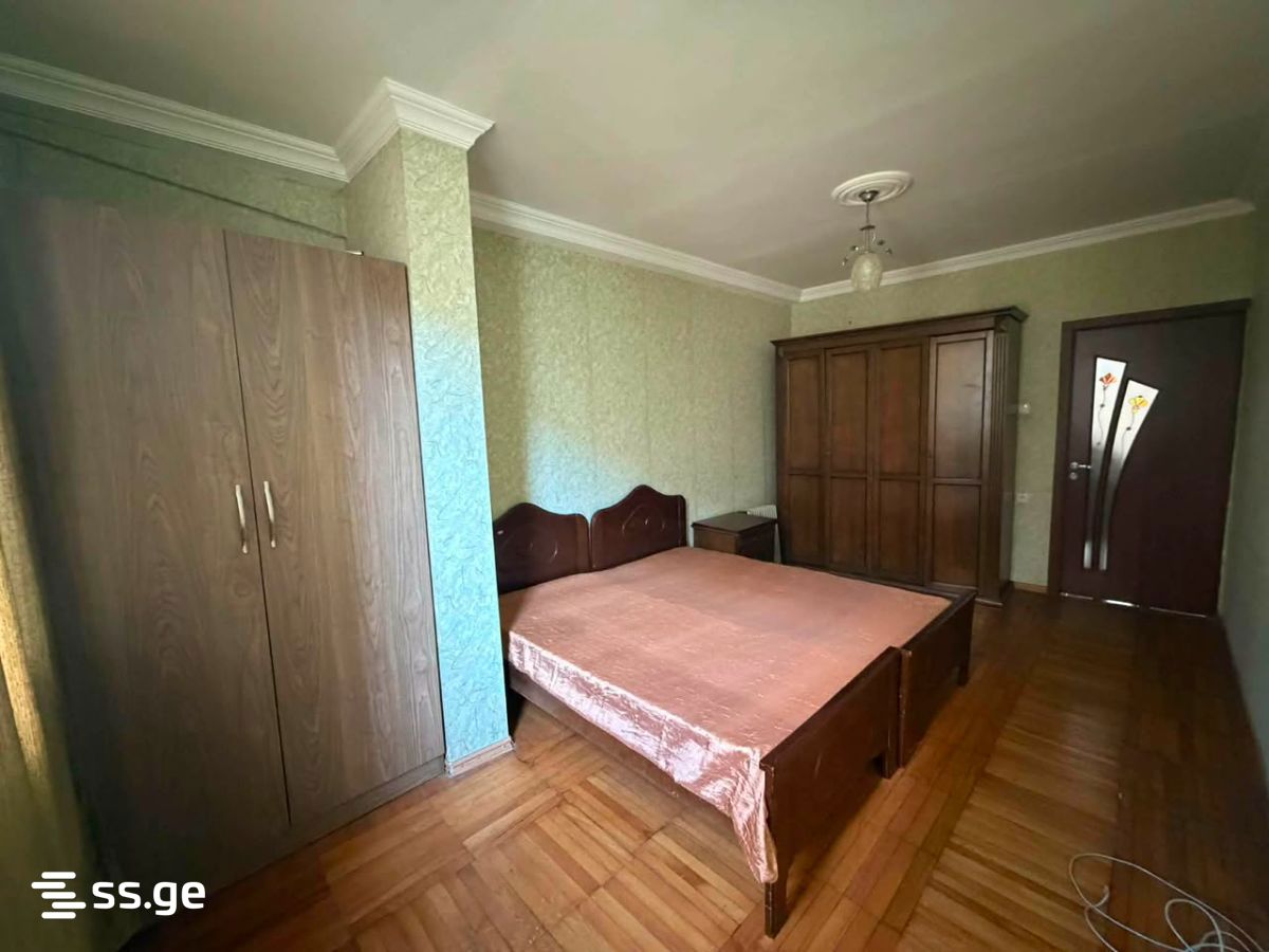 Sh. Inasaridze St. 4 - 3 rooms