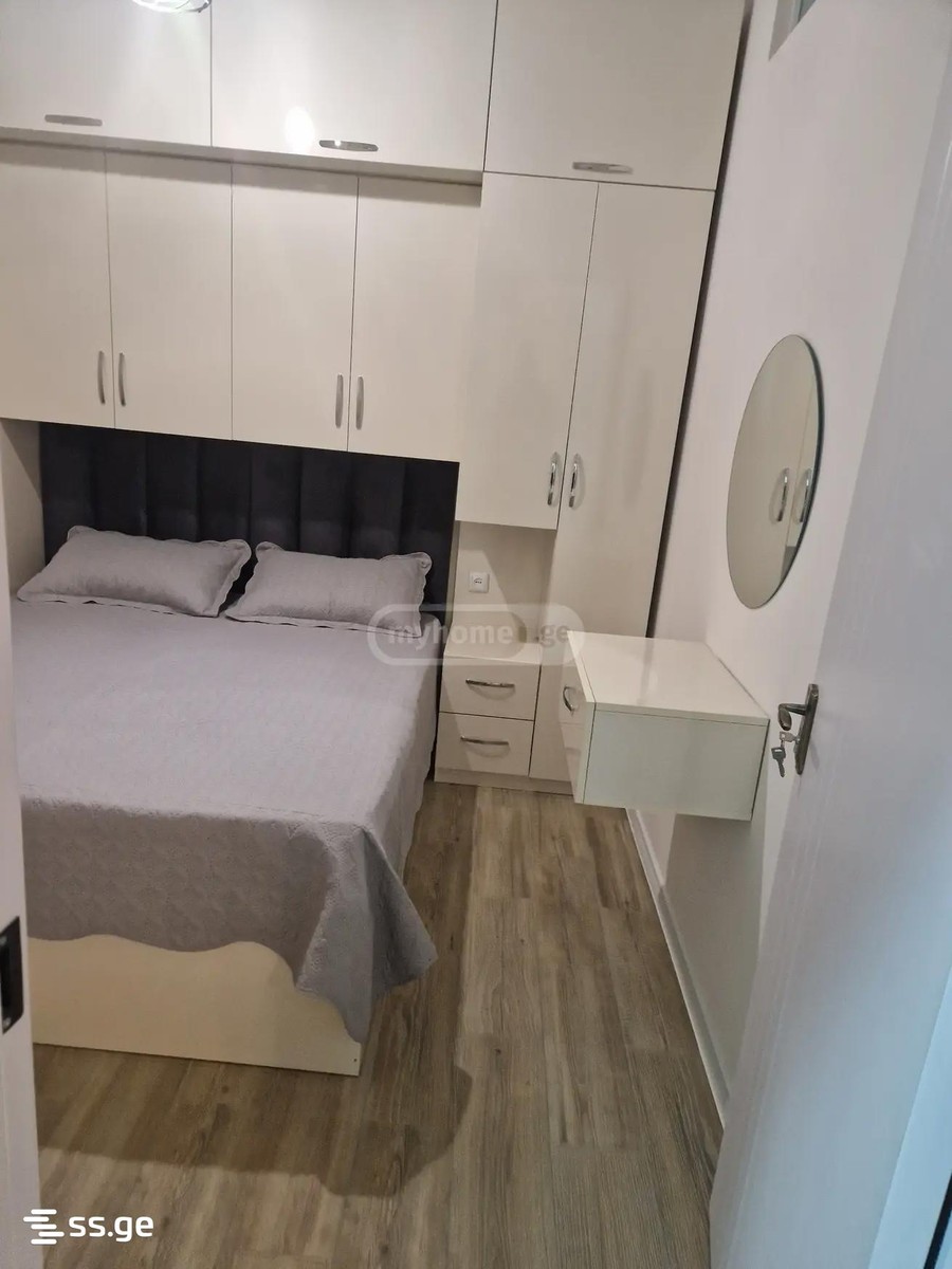 chkondideli st. - 3 rooms