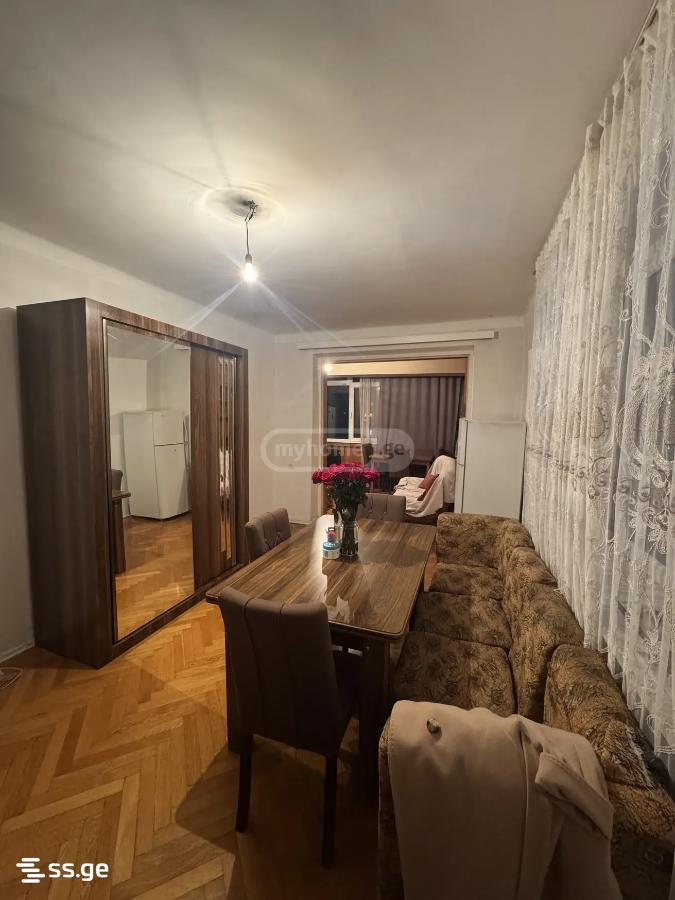 nucubidze st. 19 - 4 rooms