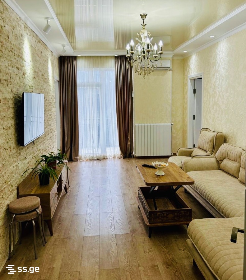 Leonidze st. 17 - 3 rooms