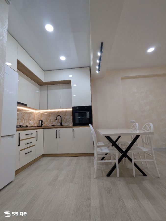 Demetre Tavdadebuli st. 40 - 3 rooms
