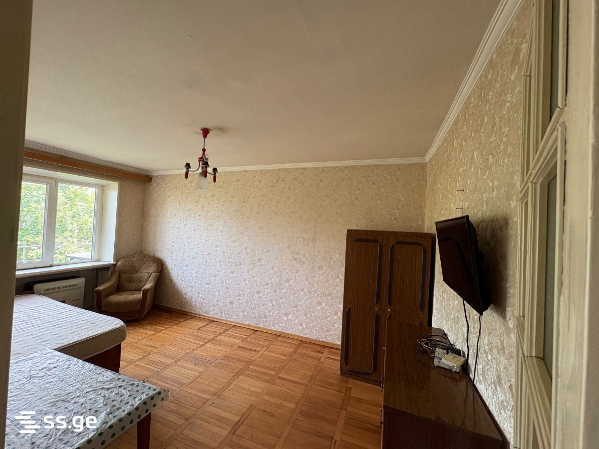 a.wereTlis avenue 8 - 1 rooms