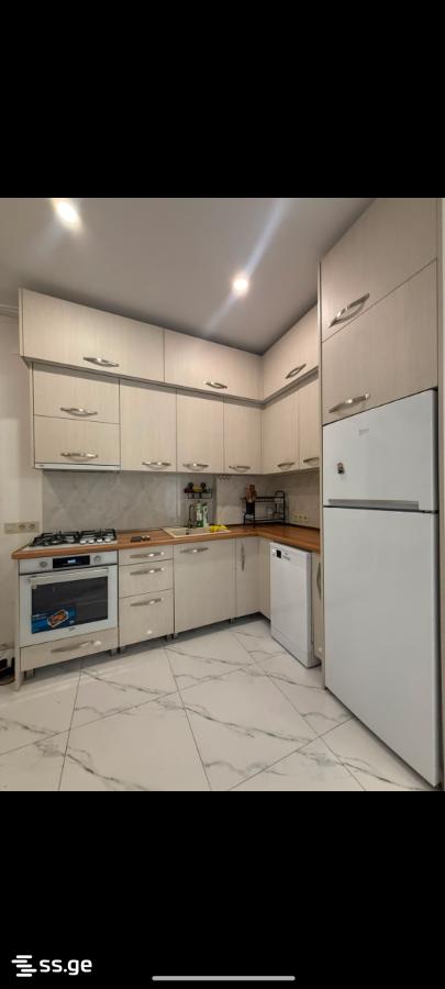 Bagrationi str. 129 - 4 rooms