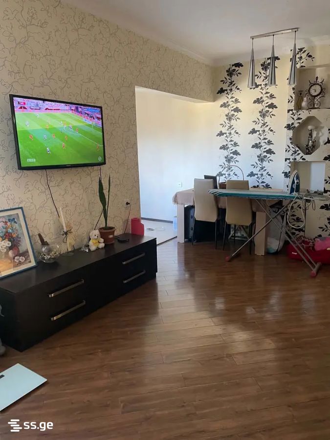 delisi st. 2 - 3 rooms