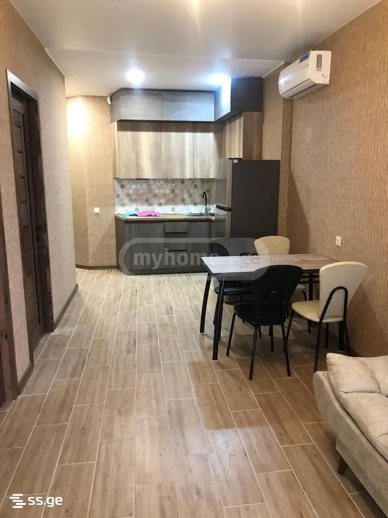 Andronikashvili st. 3 - 3 rooms