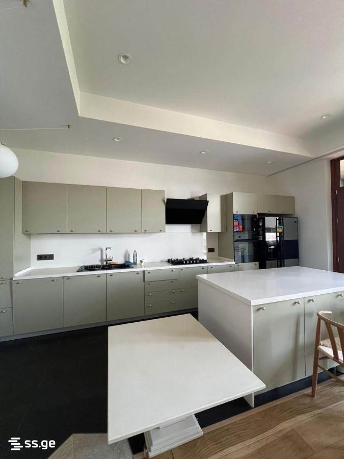 sairme st. - 5 rooms
