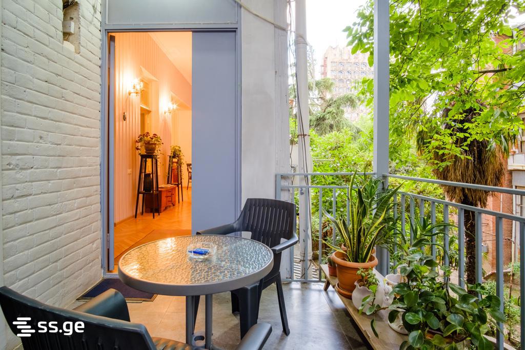 z. chavchavadze st. - 3 rooms