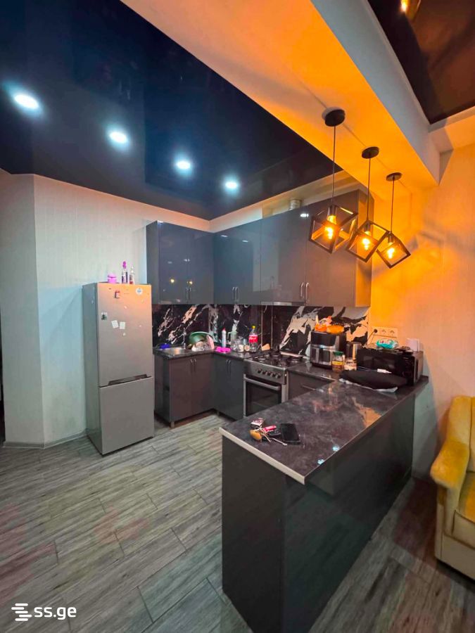8 - 3 rooms