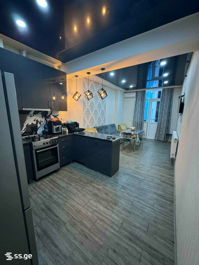 Sh. Inasaridze St. 8 - 3 rooms