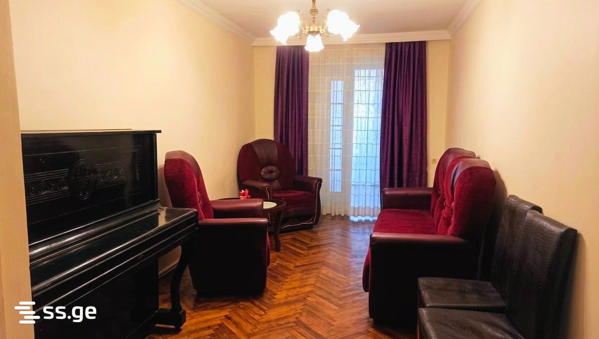 M. Lermontov Street 88 - 4 rooms