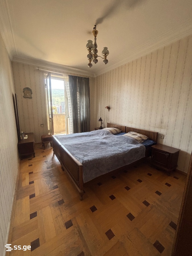 panaskerteli st. - 3 rooms