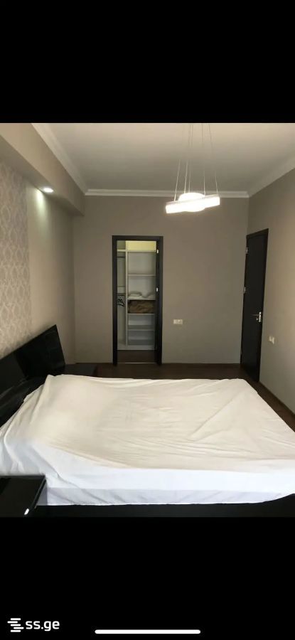 barnovi st. 2 - 3 rooms