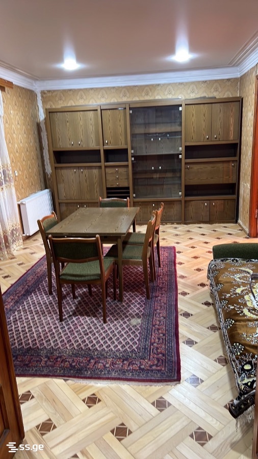 Sukhishvili st. 312 - 5 rooms