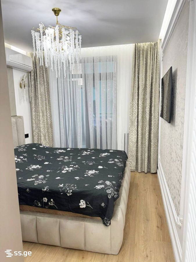 Sh. Rustaveli Ave. 27 - 1 rooms